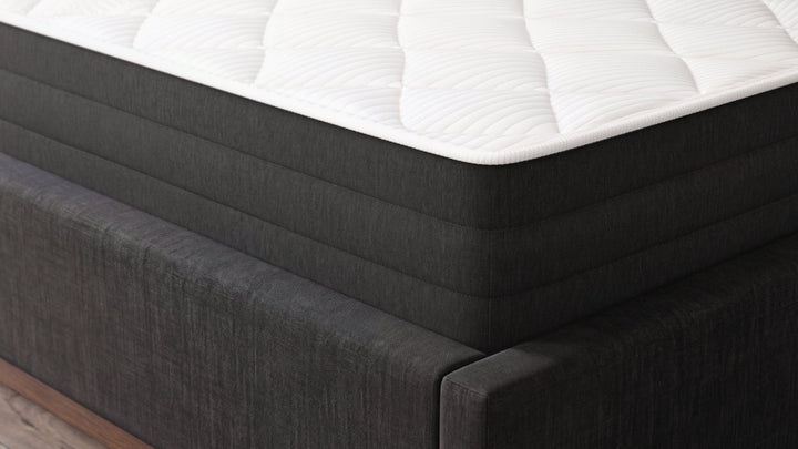 Original Hybrid mattress close-up
